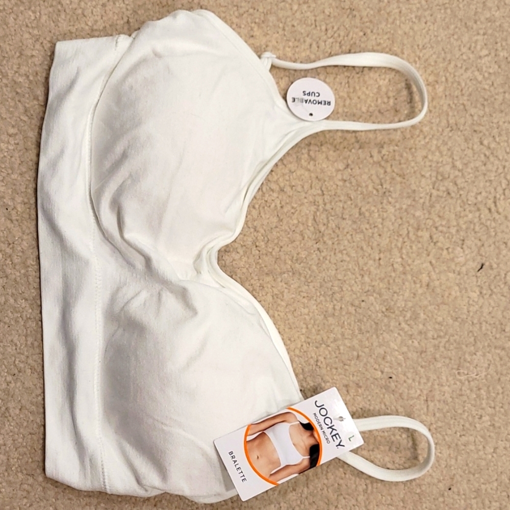 White wireless bralette
